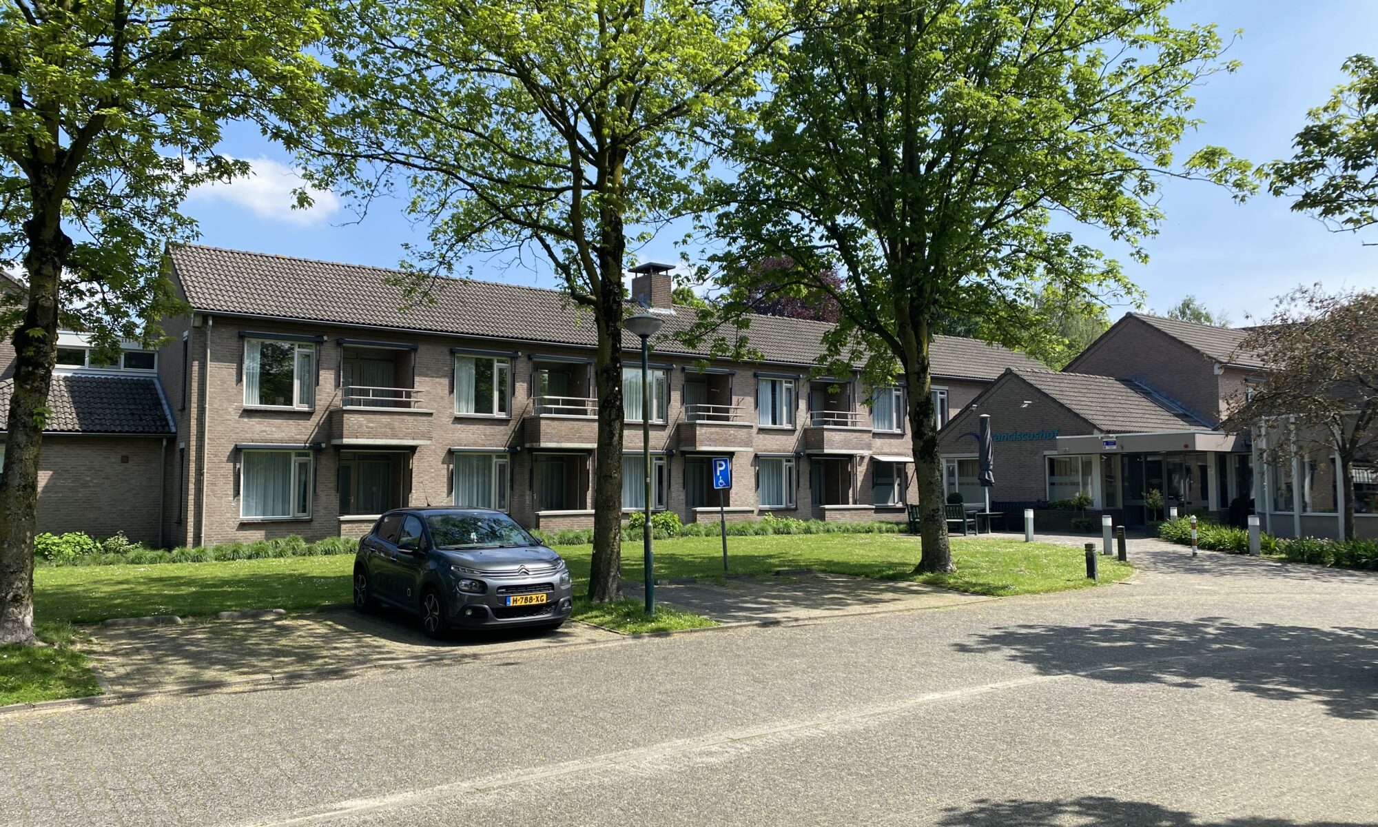 De werkgroep “Wonen” van de Lieshoutse Dorpsraad is uitgebreid geïnformeerd over de visie met betrekking tot het Franciscushof